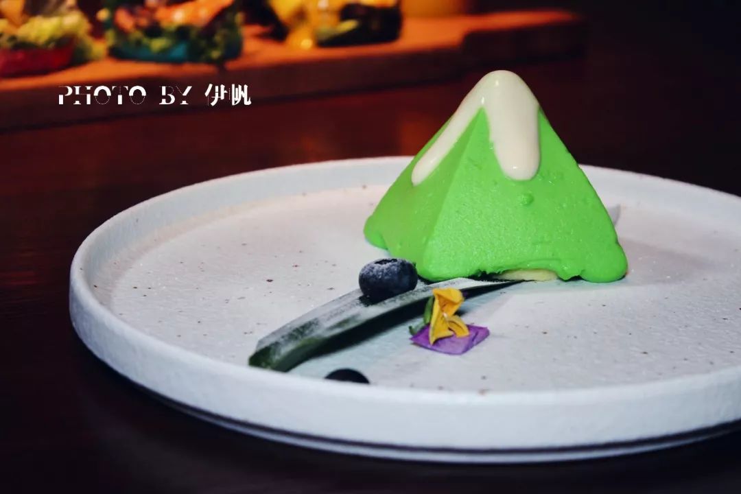 捍卫英雄,校准我们的“精神罗盘”-三亿体育(图4) 三亿体育