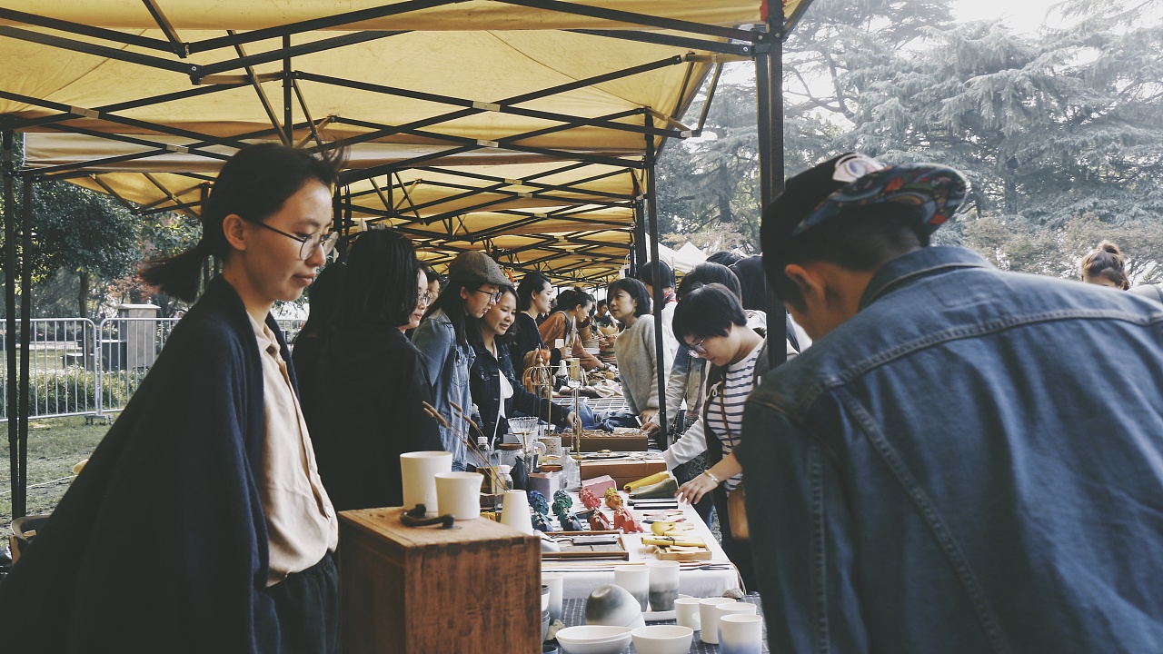 ‘三亿体育手机版’发现父亲出轨,要不要告诉母亲?(图1) 三亿体育官网