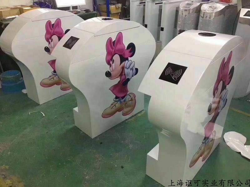 三亿体育官网:夜嫁(图2) 三亿体育手机版