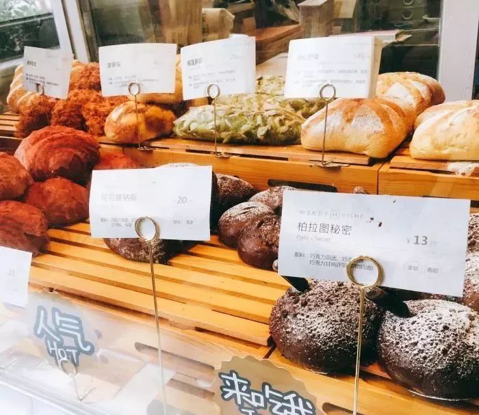 三亿体育官网-建议:初入社会应该如何选择职业前途?(图1) 三亿体育手机版